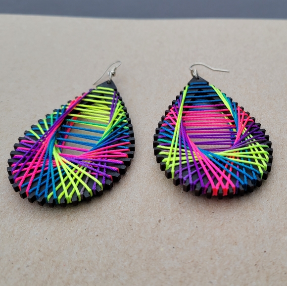 Handmade Peruvian Earrings/ Boho, Gypsy, colorful earrings/ Wooden Earri… - Picture 2 of 3
